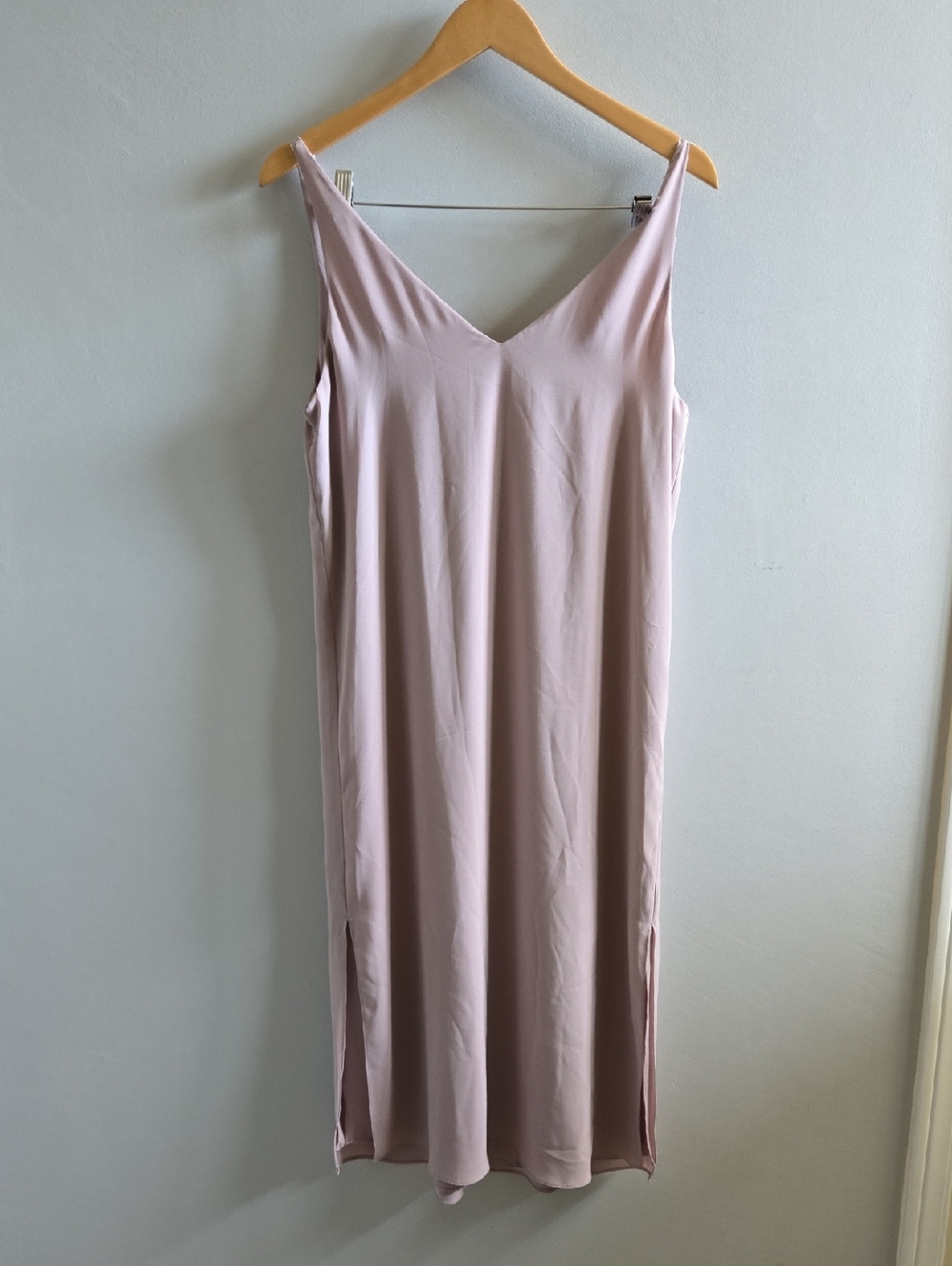 Babaton Aritzia Blush Coloured Slip Dress Size Small
